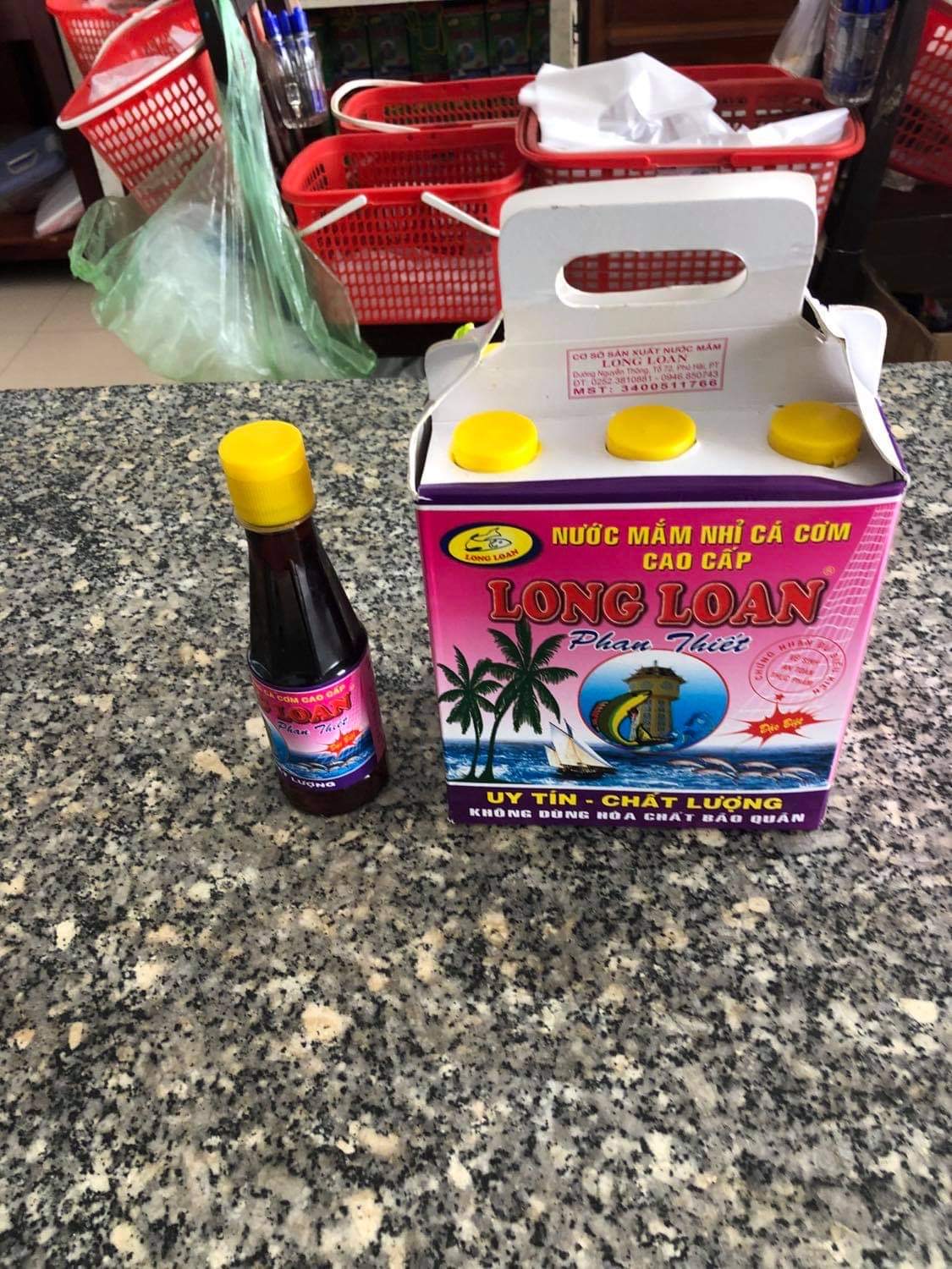 Nước mắm nhĩ cá cơm thùng tím 6 chai , 250ml (đạm: 25g/lít, 40 độ đạm)