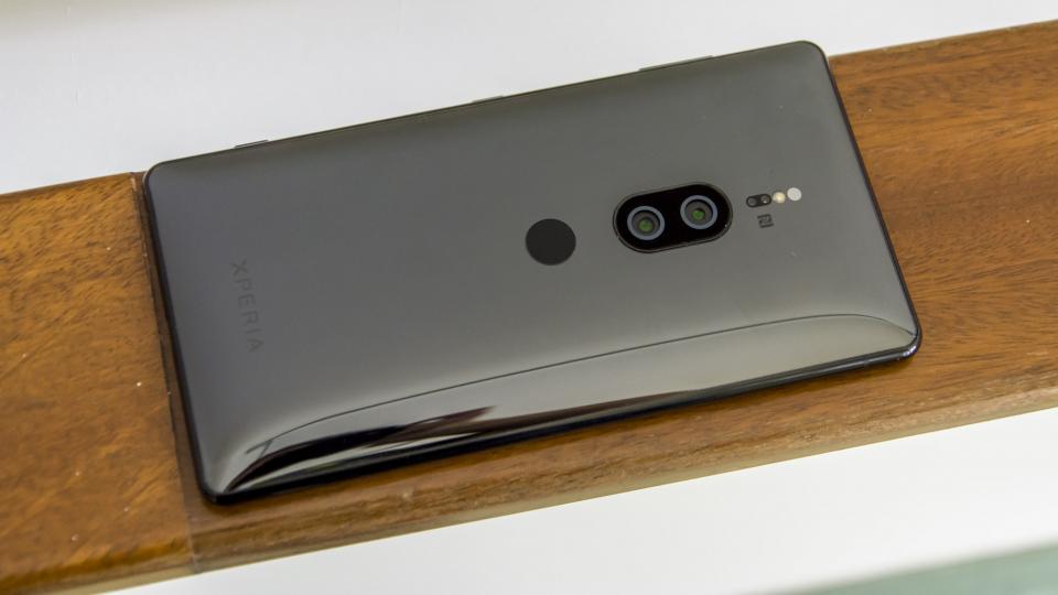 ĐIỆN THOẠI SONY XPERIA XZ2 PREMIUM QUỐC TẾ 2 SIM || Màn hình 4K , Pin khủng || Tặng kèm Phụ kiện chính hãng Khi mua tại PlayMobile