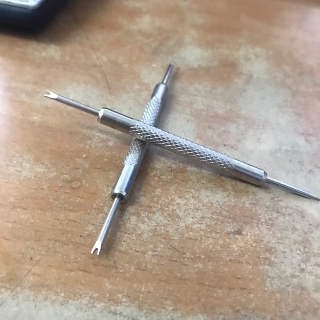 Dụng cụ thay dây đồng hồ / Cây thay dây đồng hồ / Tool thay dây đồng hồ / Dụng cụ tháo dây đồng hồ