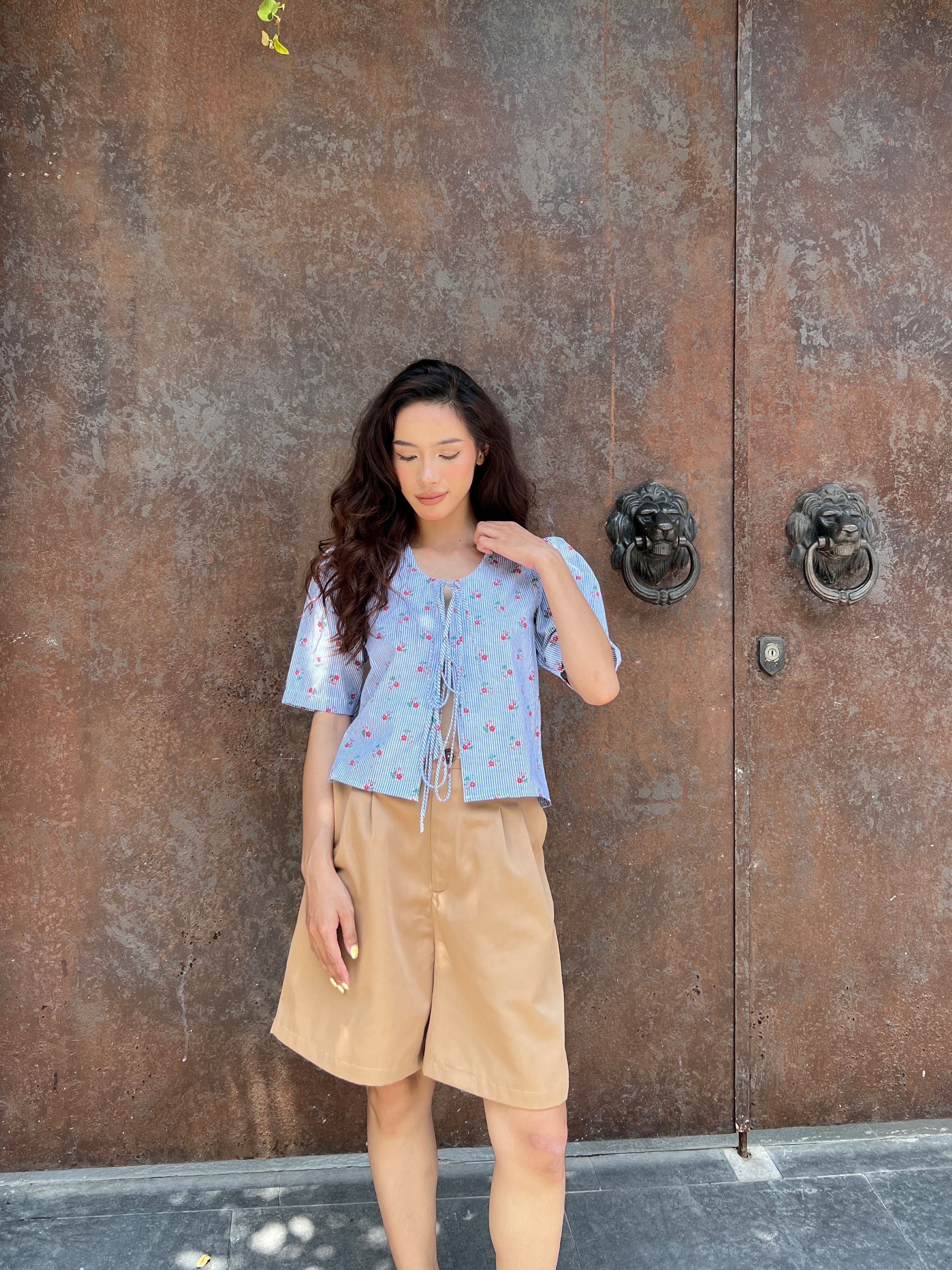  AOEM - LOLI TOP VER FLOWER - ÁO KIỂU NỮ CHẤT COTTON PHONG CÁCH TƯƠI TRẺ 