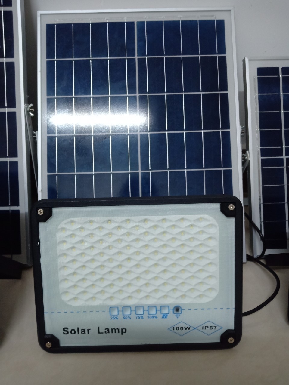 Đèn Led Năng Lượng Mặt Trời Solar Lamp 100W- Mẫu Mới 2020, Có Đèn Báo Pin, Chống Nước Ip67