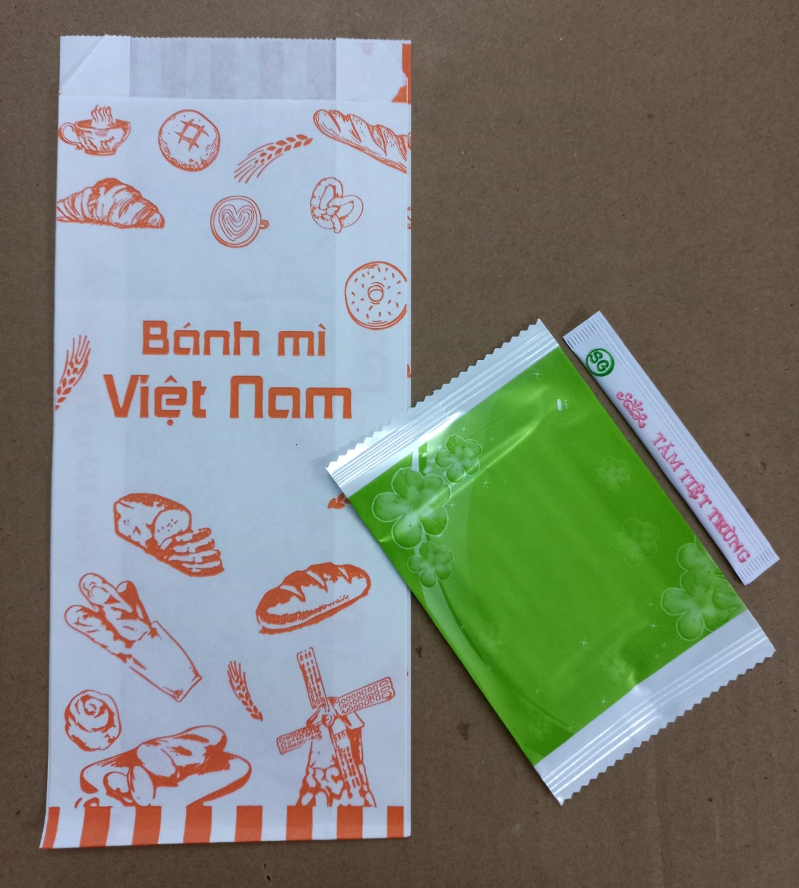 Combo 500 túi giấy + tăm + khăn lạnh màu xanh