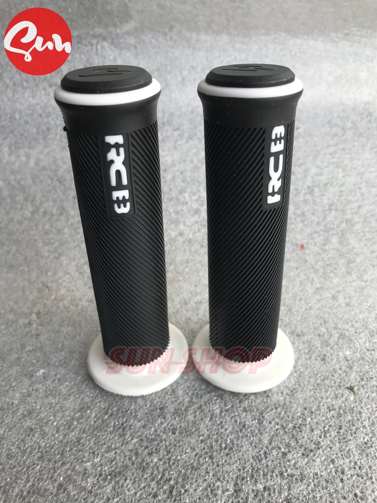 RCB BAO TAY XE MÁY GÙ NHỰA RỜI ( HÀNG HIỆN TẠI KO KÈM GÙ)