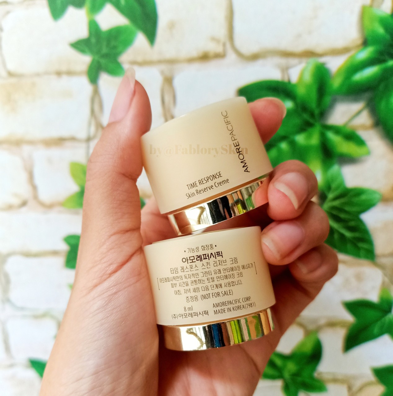 Kem dưỡng chống lão hóa da Amore Pacific Time Response Skin Reserve Cream 8ml dưởng ẩm, cải thiện làm mờ nhăn/thâm, phục hồi đàn hồi da giúp da căng mịn