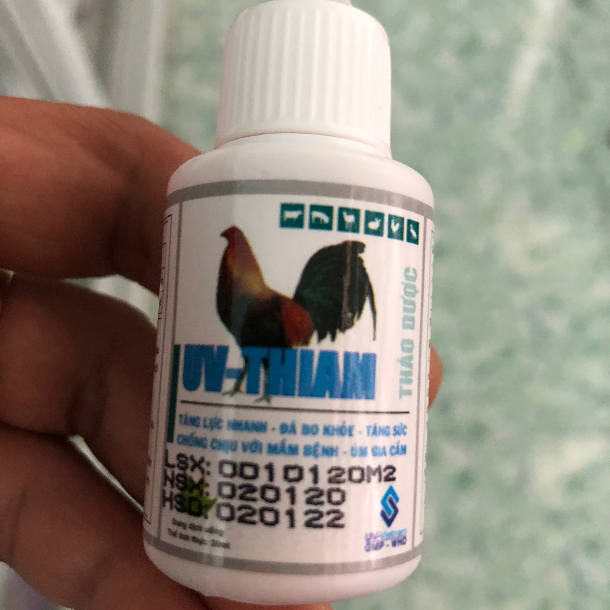 1 lọ uv thiam 20ml tăng lực nhanh , tăng bo cho gà