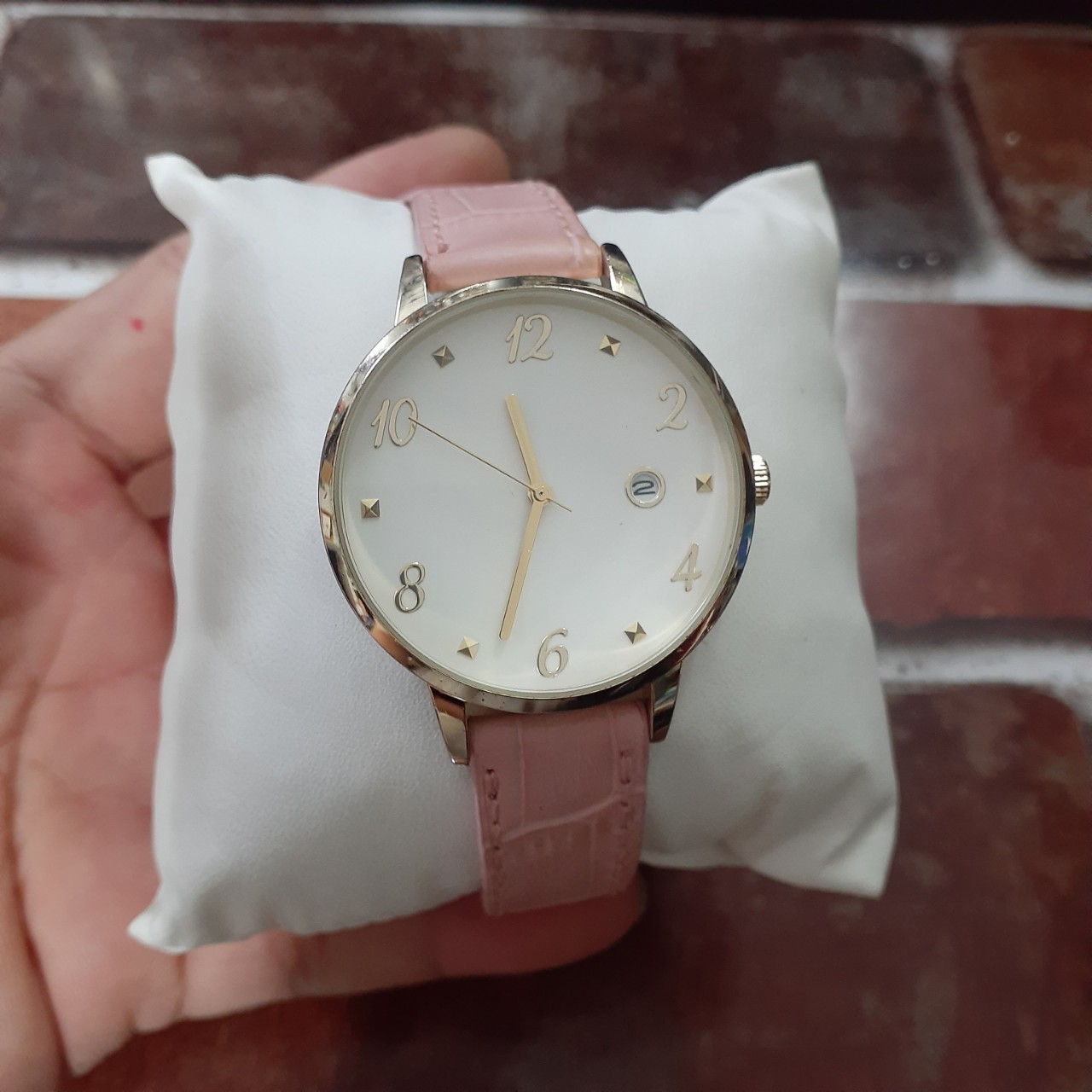 Đồng hồ nữ dây da hồng Nattito size to 38mm second hand si Nhật