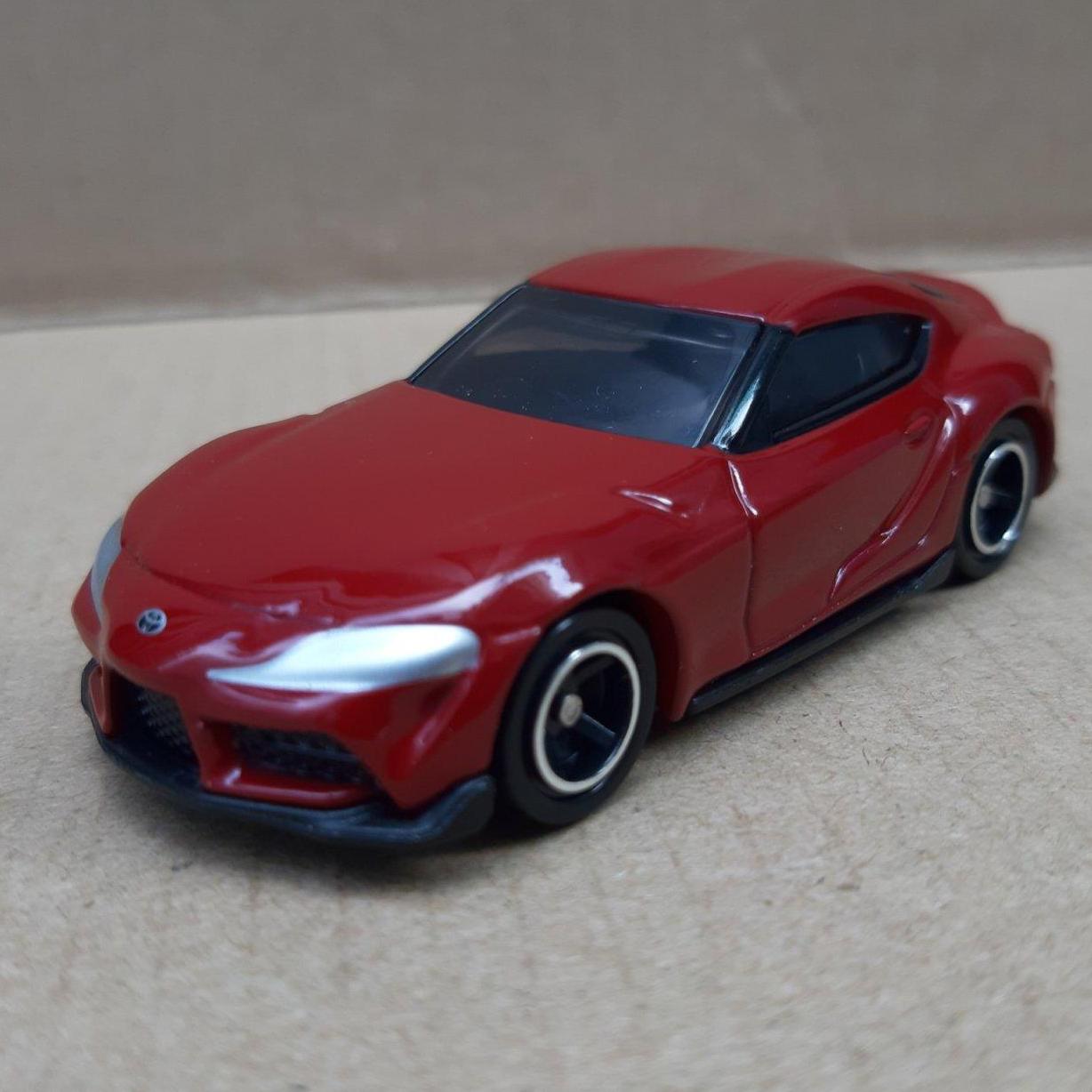 Xe mô hình Tomica - Xe Toyota  GR Supra màu đỏ giá rẻ