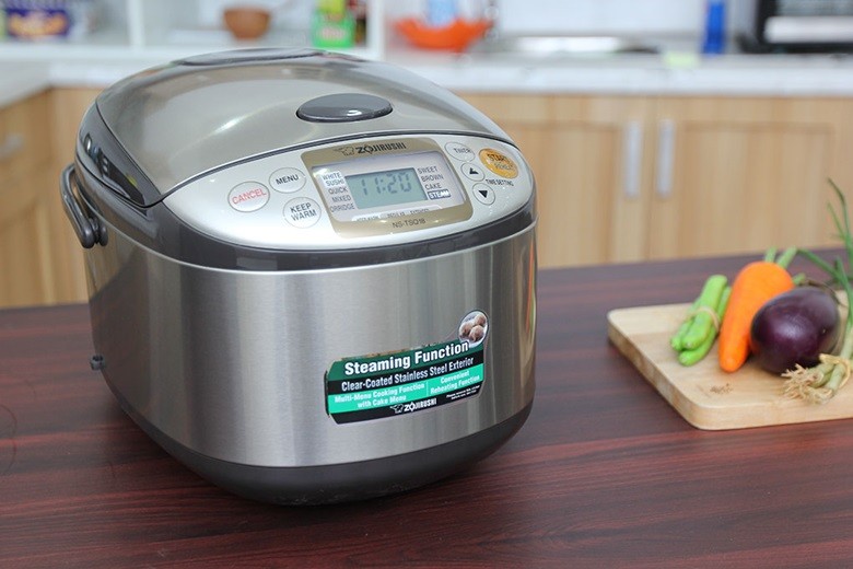 Nồi cơm điện tử zojirushi ns-tsq18-xj