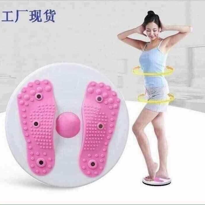 Xoay eo bàn chân có các hạt matxxa