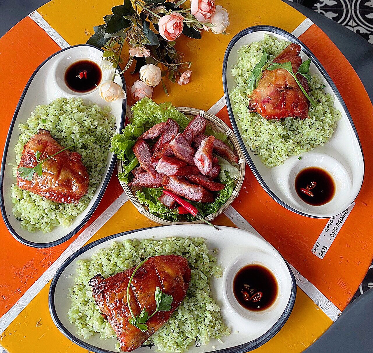 [HCM]Combo 2 Cơm cà ri xanh + gà nướng sữa mật ong Hồng trà / lục trà ( dâu kiwi thơm việt quất  phúc bồn tử  nha đam  cam xoài )