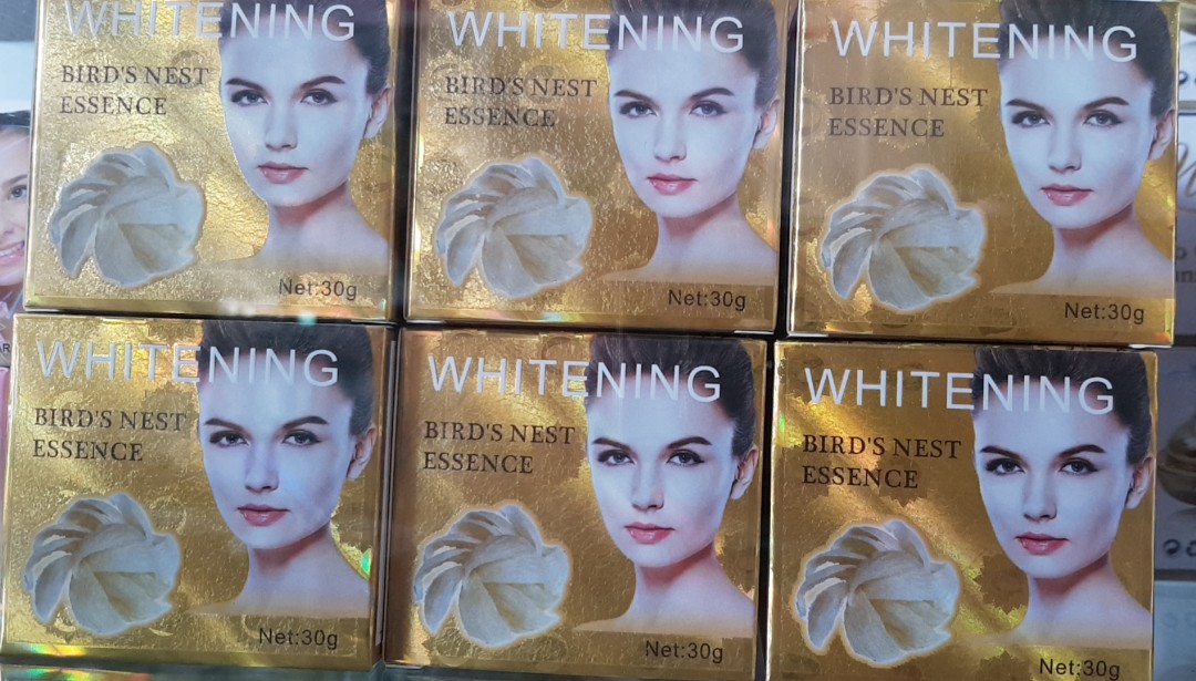 Kem dưỡng trắng da, nám- huyết yến whitening thái lan 30g