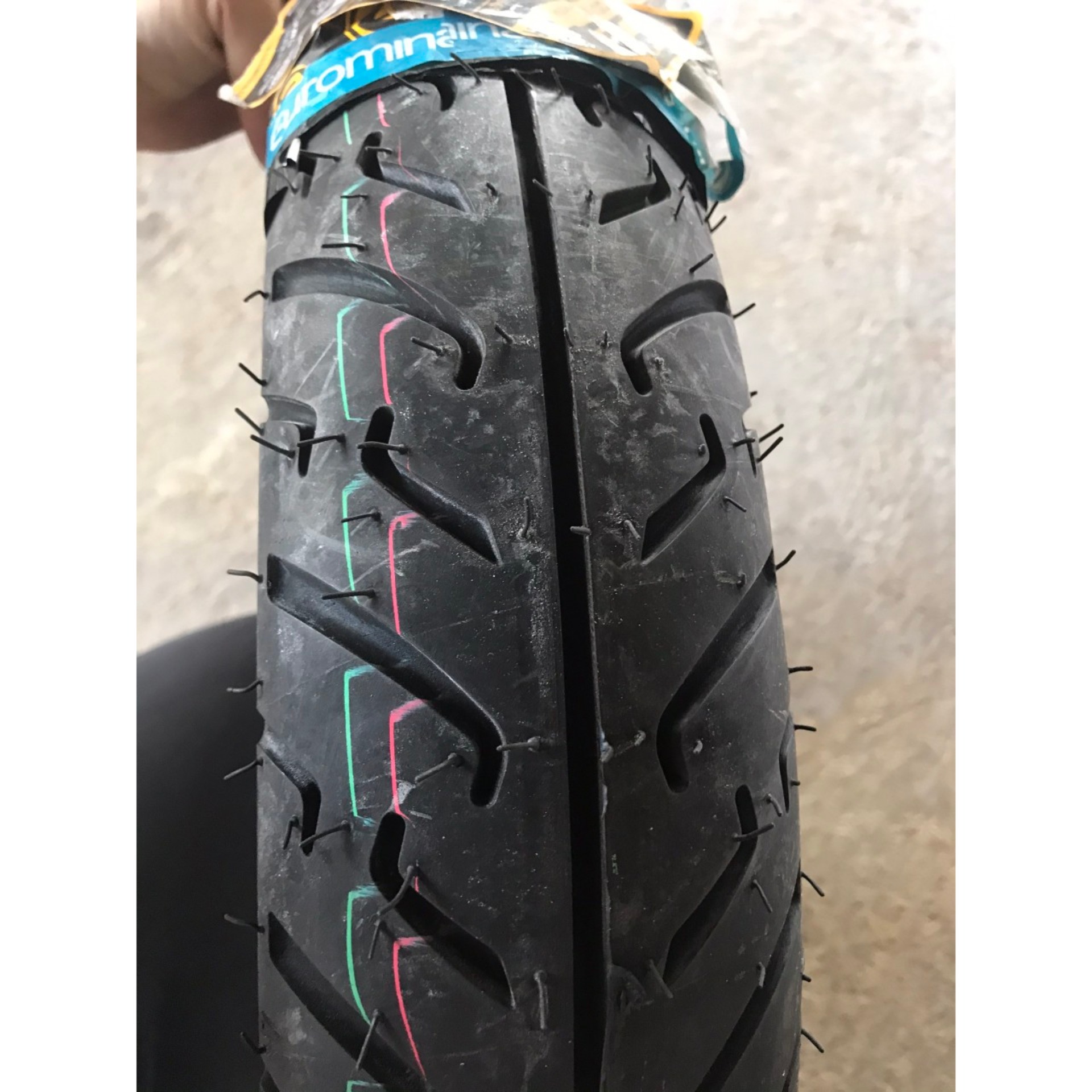 Lốp không săm 100/80-16 - Lốp trước xe SH, SHark - Hàng xuất khẩu