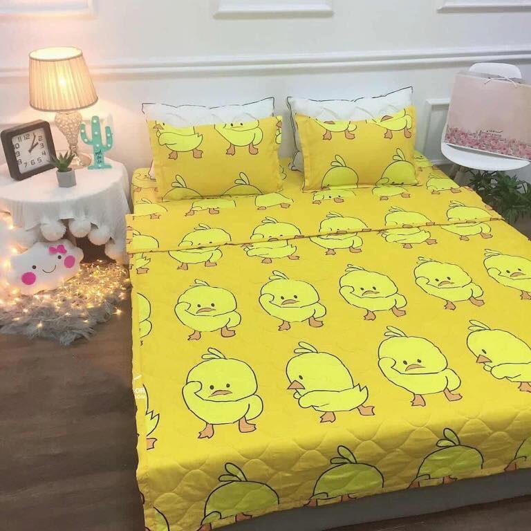 Bộ chăn ga cotton poly 5 món vịt vàng siêu đáng yêu -