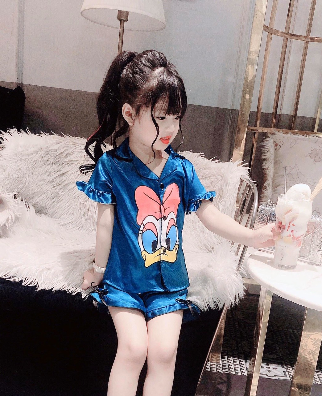 Bộ lụa vịt donan cho bé gái