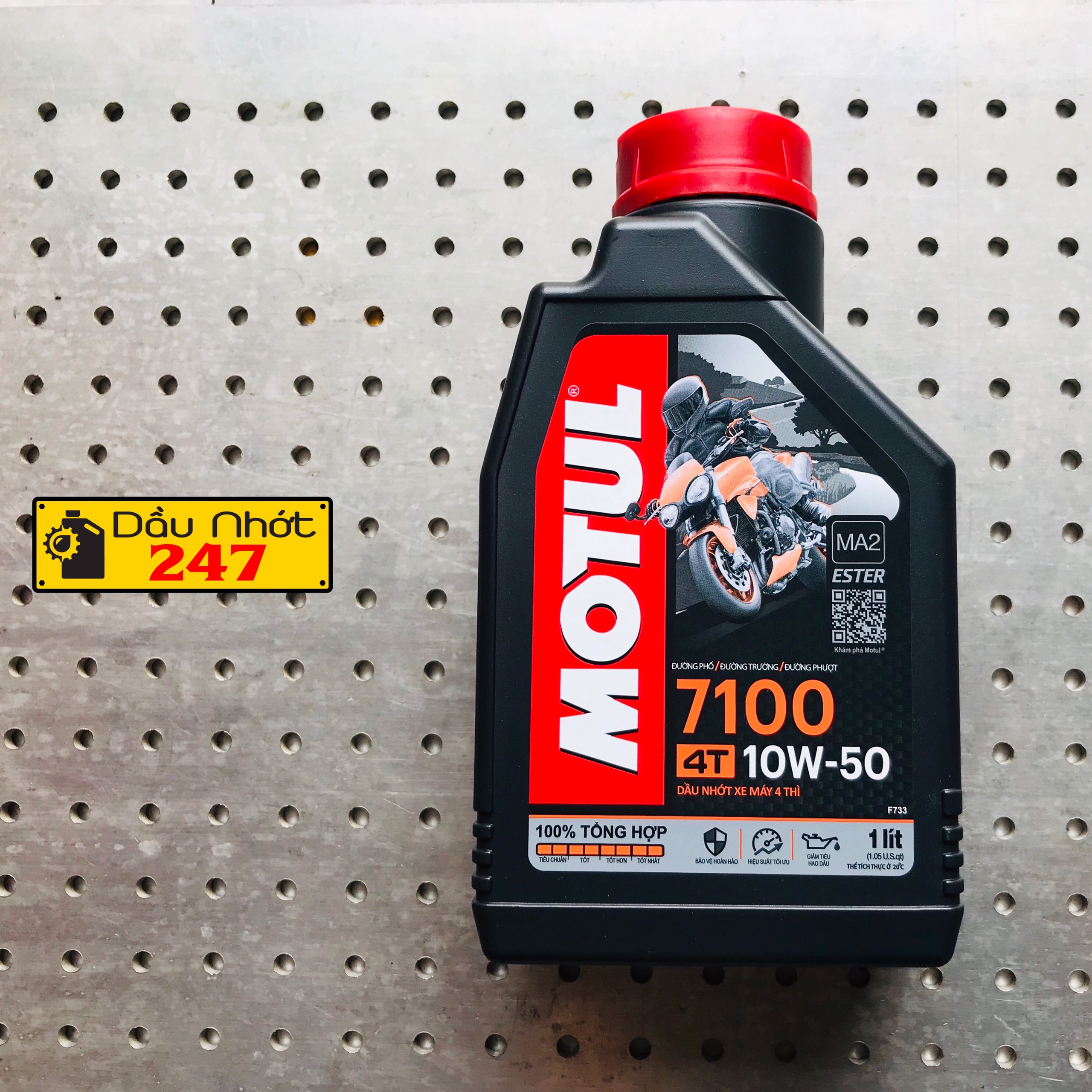 Dầu nhớt Motul 4T 7100 10w50