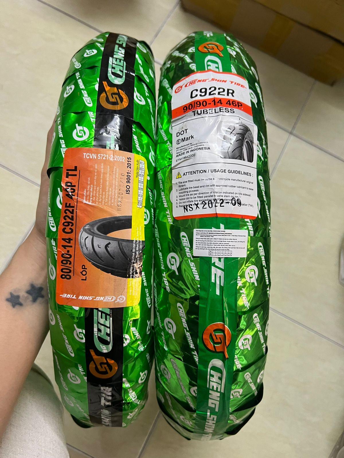 Cặp lốp vỏ xe Vision hiệu ChengShin Size 80 90 14 và 90 90 14 Phụ Tùng