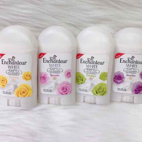 Sáp Khử Mùi Enchanteur 40g