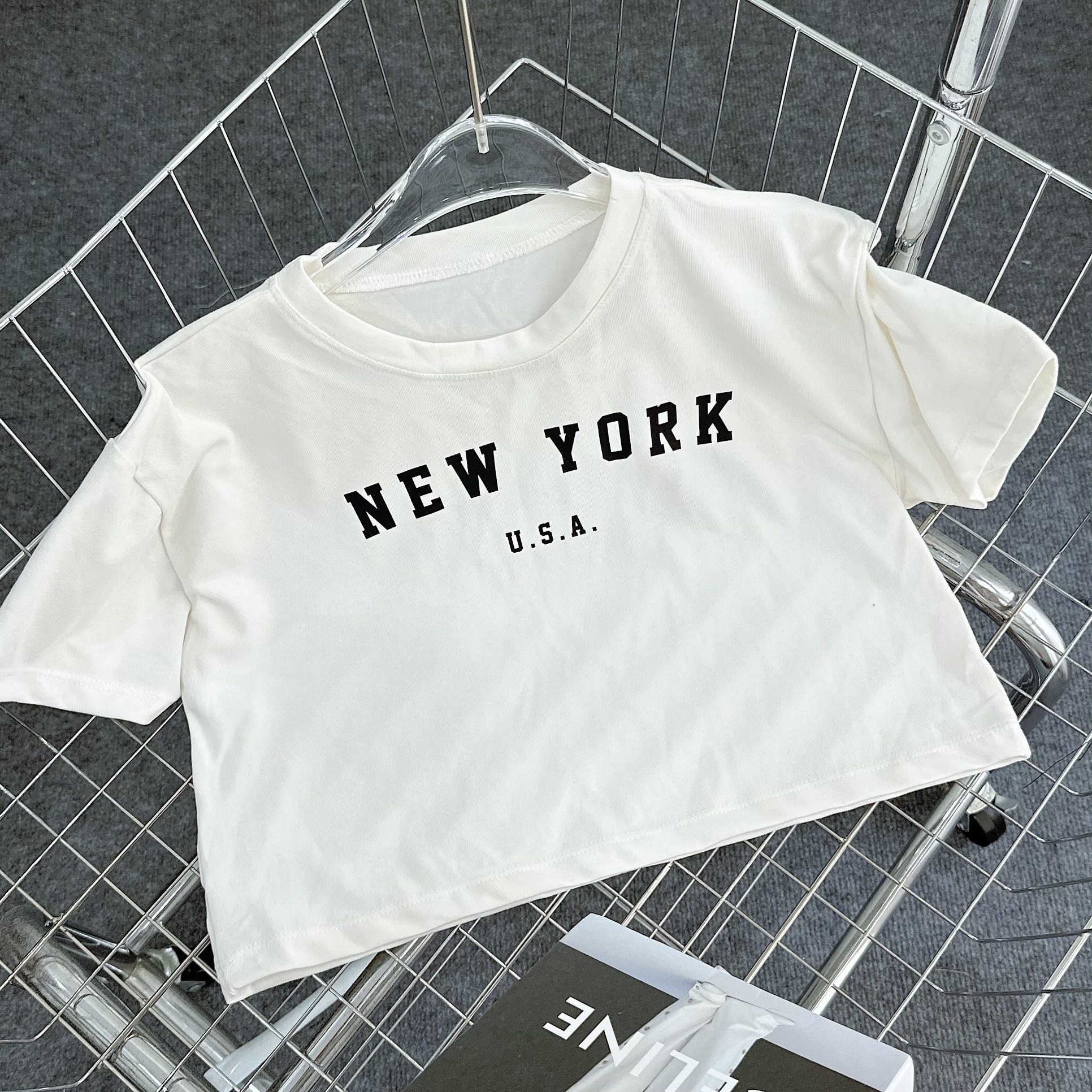 Áo croptop tay ngắn NhiNaa Store, phong cách in hình cá tính NEW YORK A5599