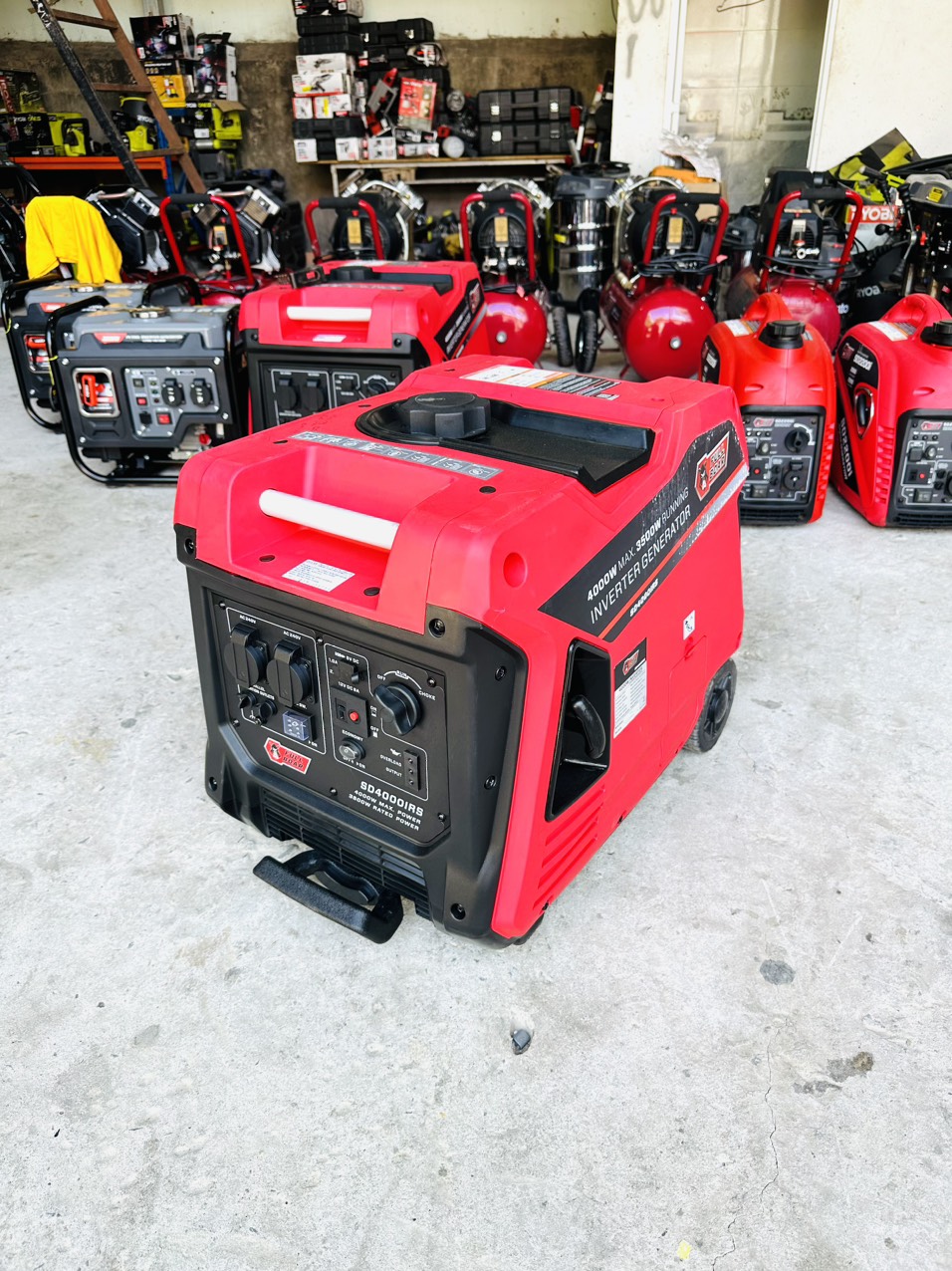 Máy phát điện cách âm biến tầng Full Boar Inverter 4000w SD4000IRS ( HÀNG NHẬP ÚC 95%)