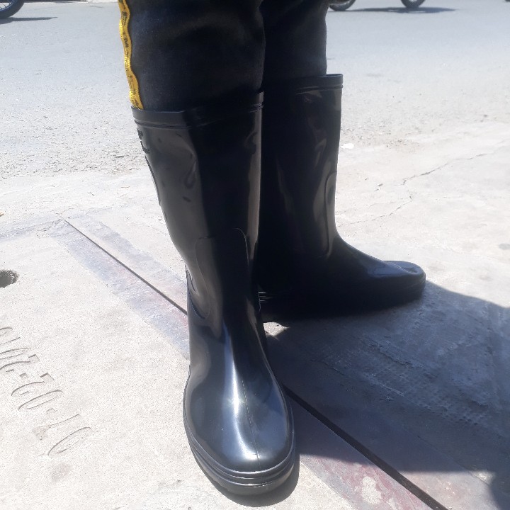 [HCM]ỦNG CAO SU ĐI NƯỚC NAM NỮ