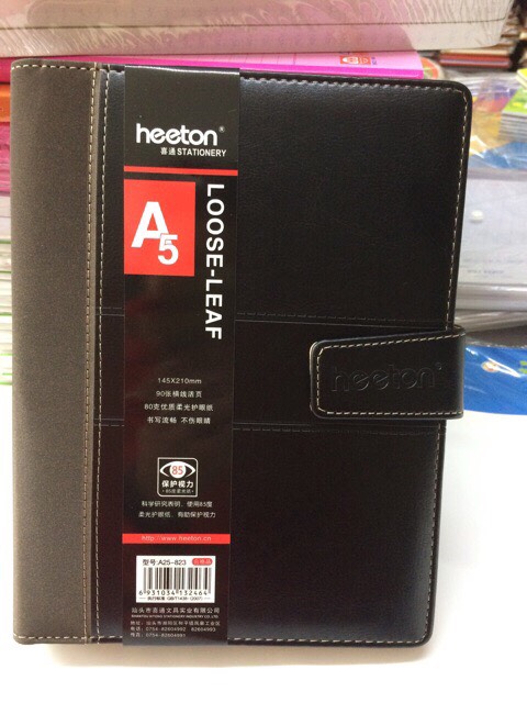 Sổ Bìa Da Heeton A25-823 khổ A5 gáy còng, Khuy Bấm (145x210mm)