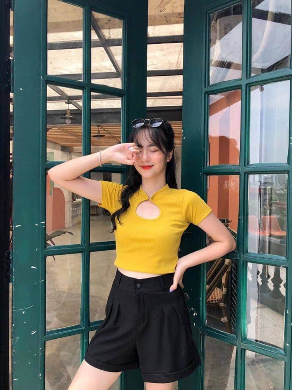 Quần sooc nữ gập gấu