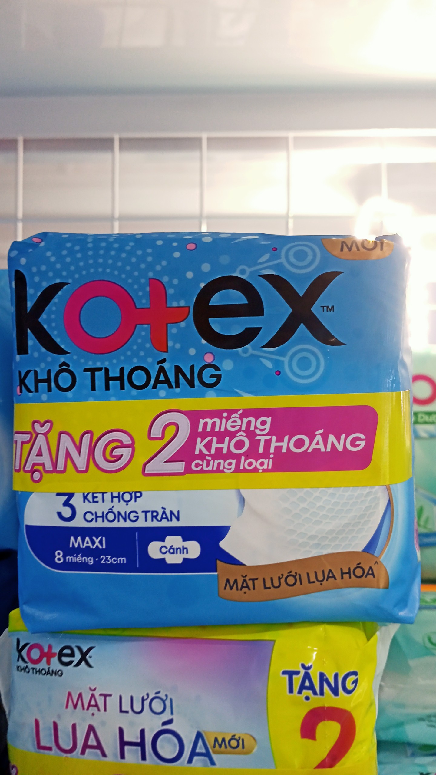Lốc 8 gói Băng vệ sinh Kotex khô thoáng dày cánh