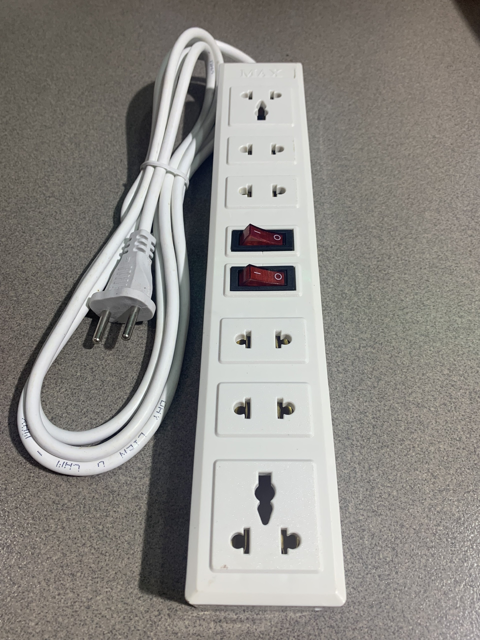 Ổ cắm điện có công tắc chịu tải 3000w dây dài 3m - 5m