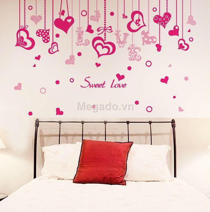 Decal dán tường mẫu dây leo trái tim hồng