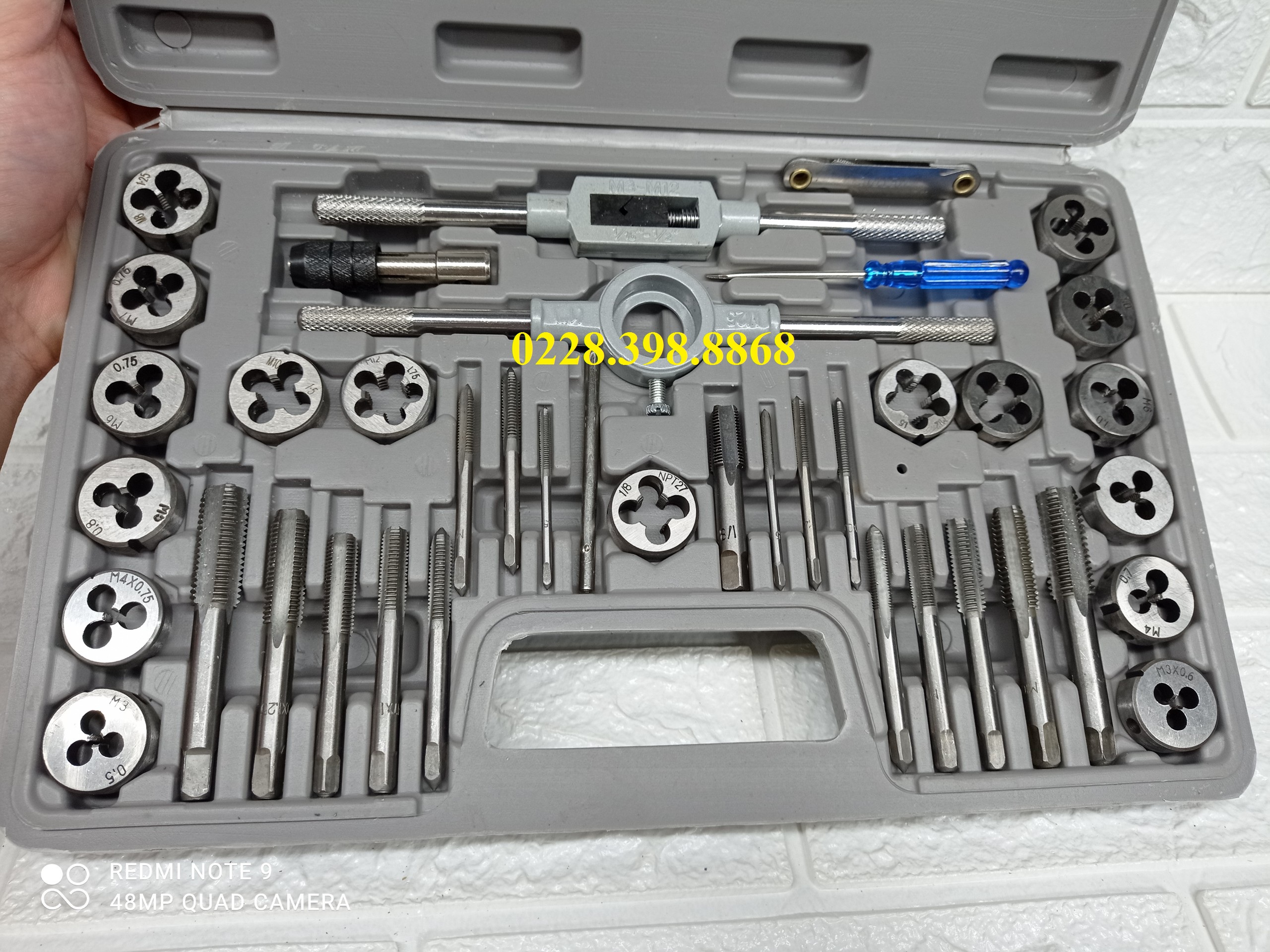 Bộ ta rô + bàn ren 40 chi tiết