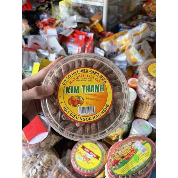 Hạt điều rang muối xếp hoa kim thanh 100k/ 1 hộp tròn 500g