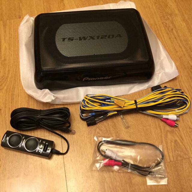 Đồ chơi ôtô Loa sub ô tô Pioneer 120A ( loa trầm oto loa gầm ghế )