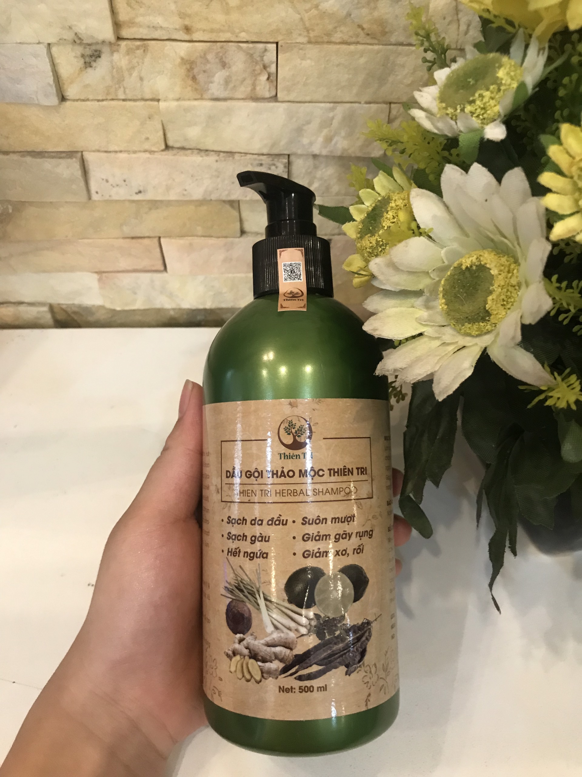 Dầu gội thảo mộc thiên tri