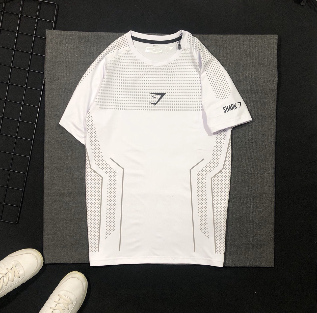 [HCM]Áo thun thể thao nam tập gym logo cá mập cực đẹp AHQ195