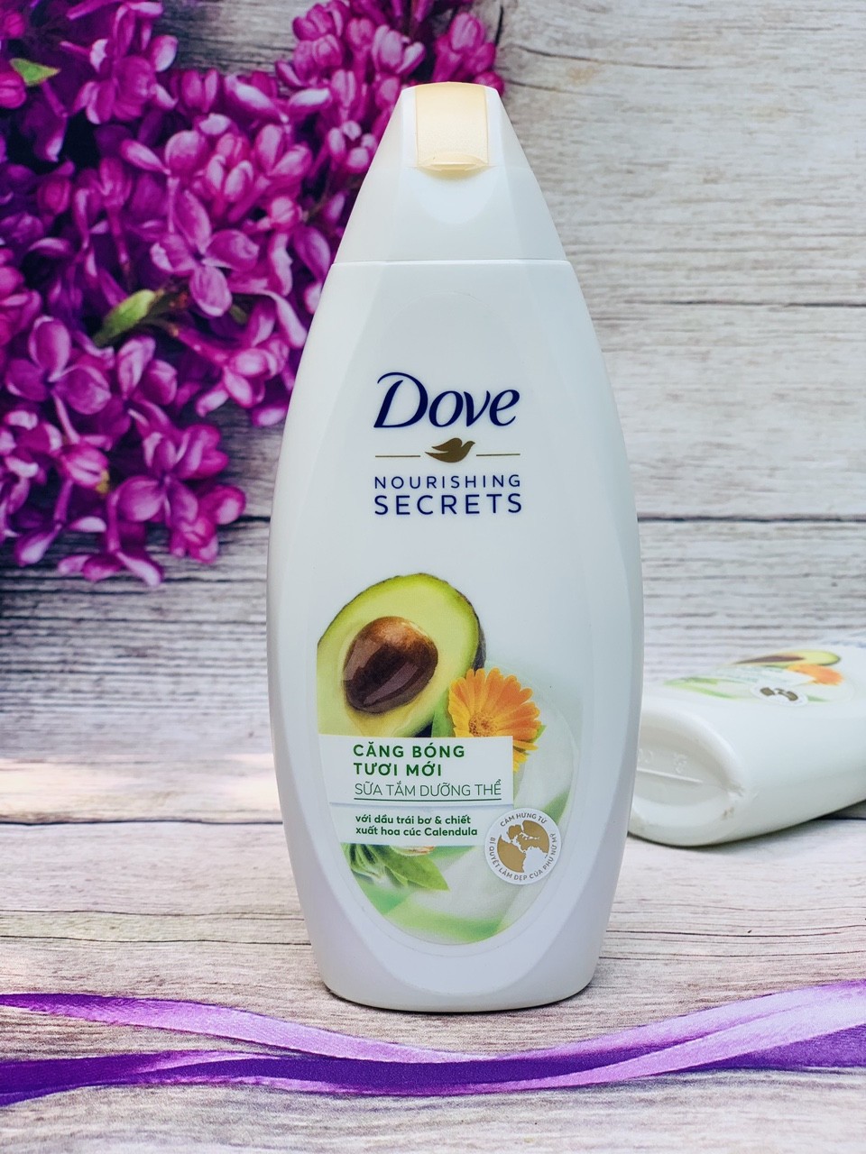 Sữa tắm dưỡng thể dove 120ml - hoa cúc+bơơ