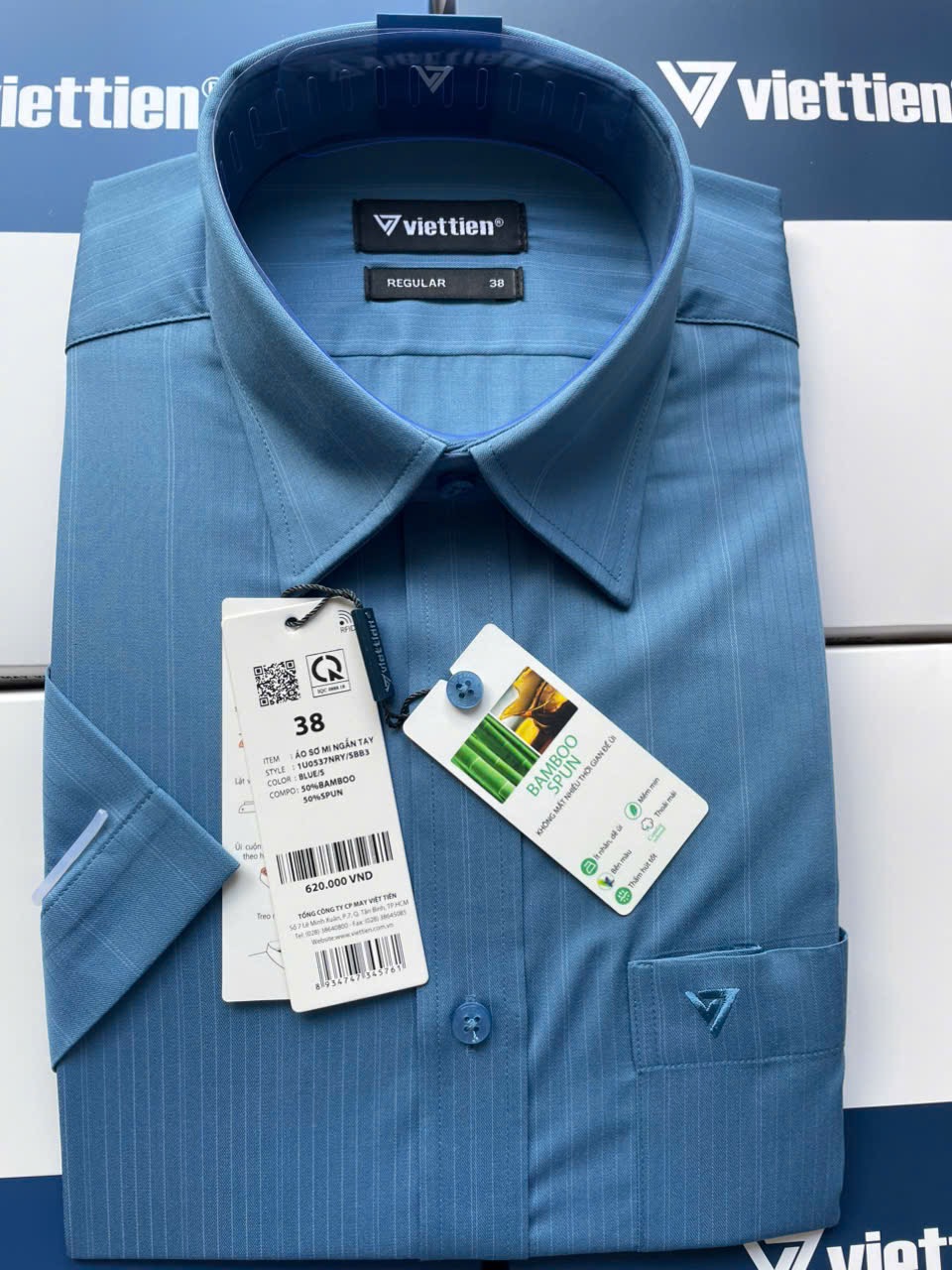 Áo sơ mi nam Việt Tiến tay ngắn vạt bầu 1U0537