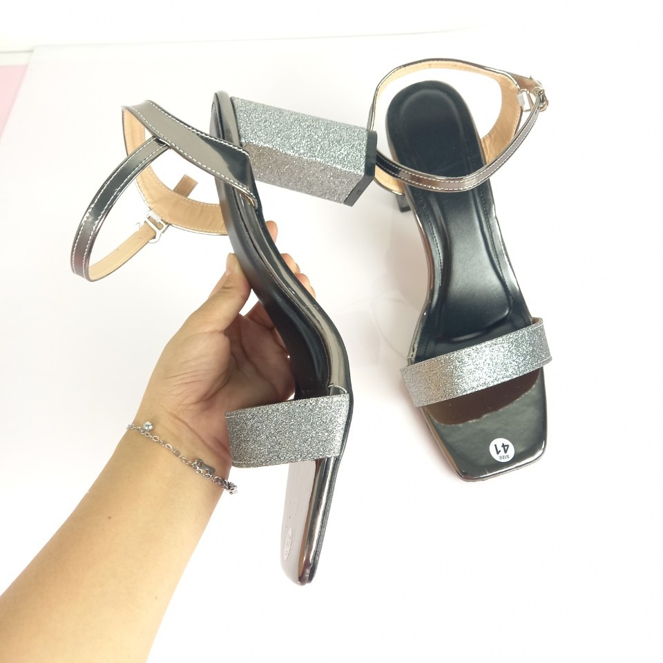 Giày sandal cao gót big size quai ngang 40 41 42 43 đế vuông,giày nữ size lớn,ngoại cỡ ảnh shop chụp