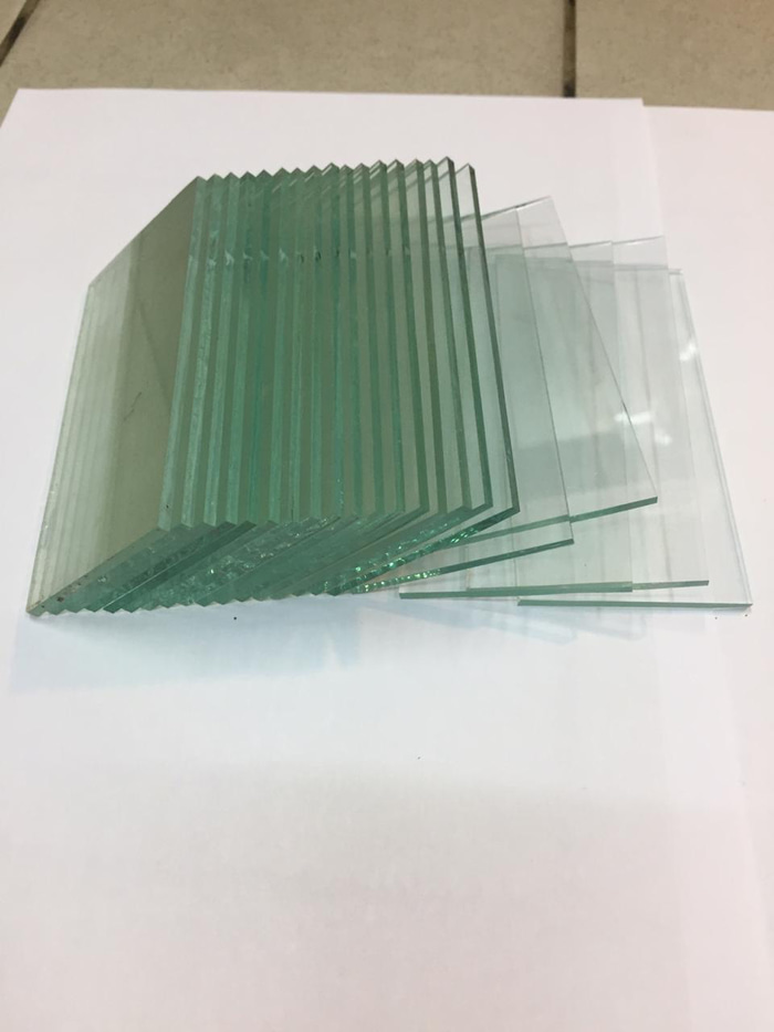 Miếng kính hàn trắng