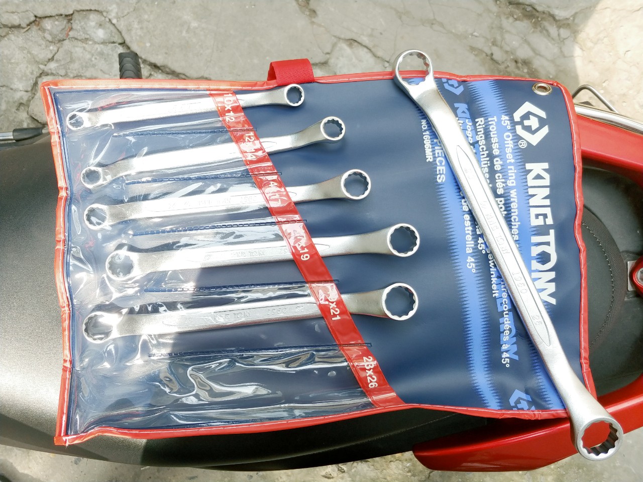 Bộ cờ lê 2 đầu tròng kingtony model 1606mr