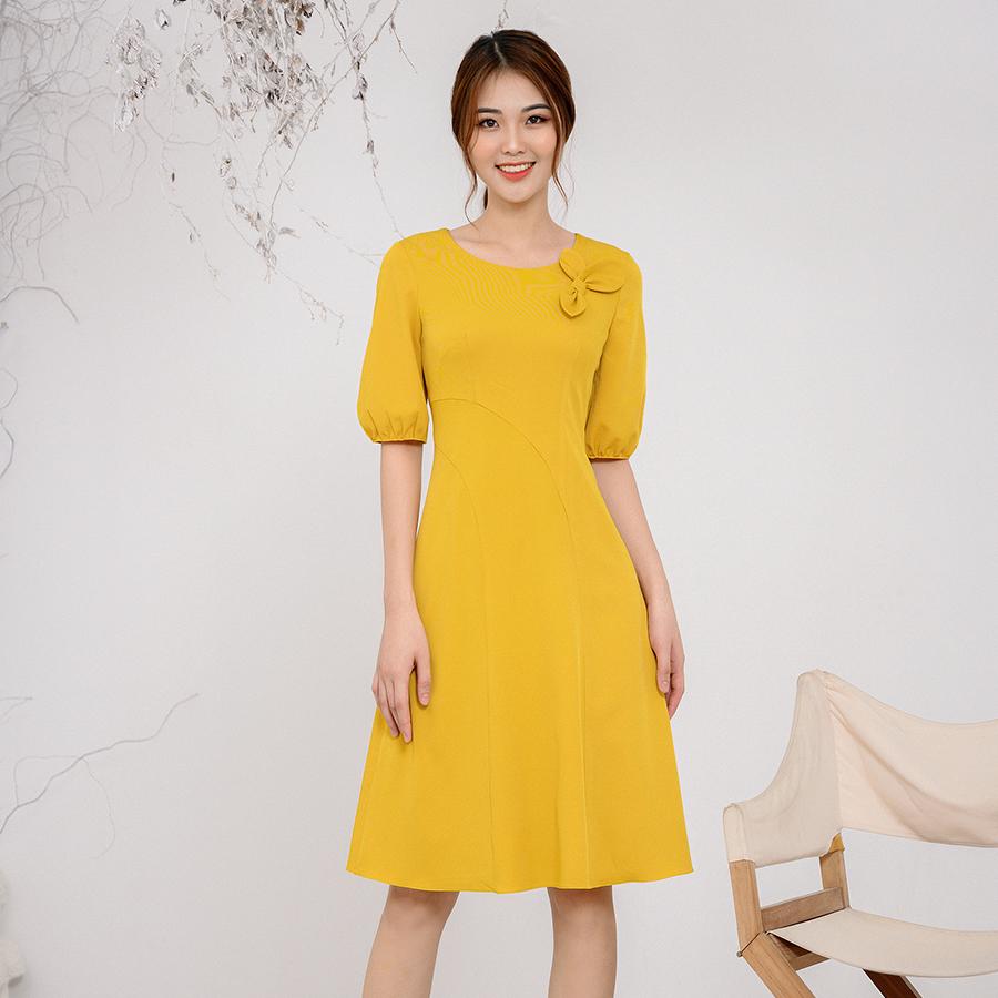 Đầm xòe mila đính hoa ngực 20dk083va màu vàng
