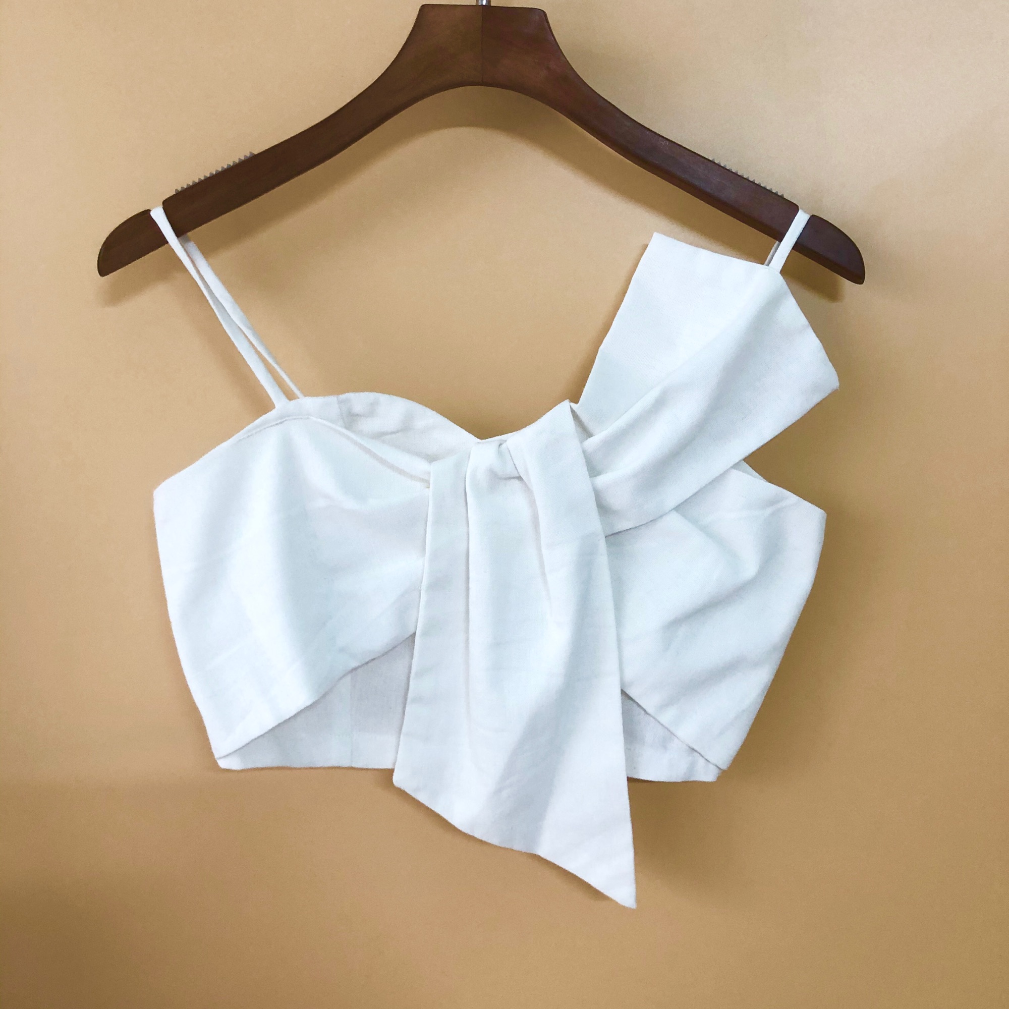 Áo Croptop Nơ , vải Linen