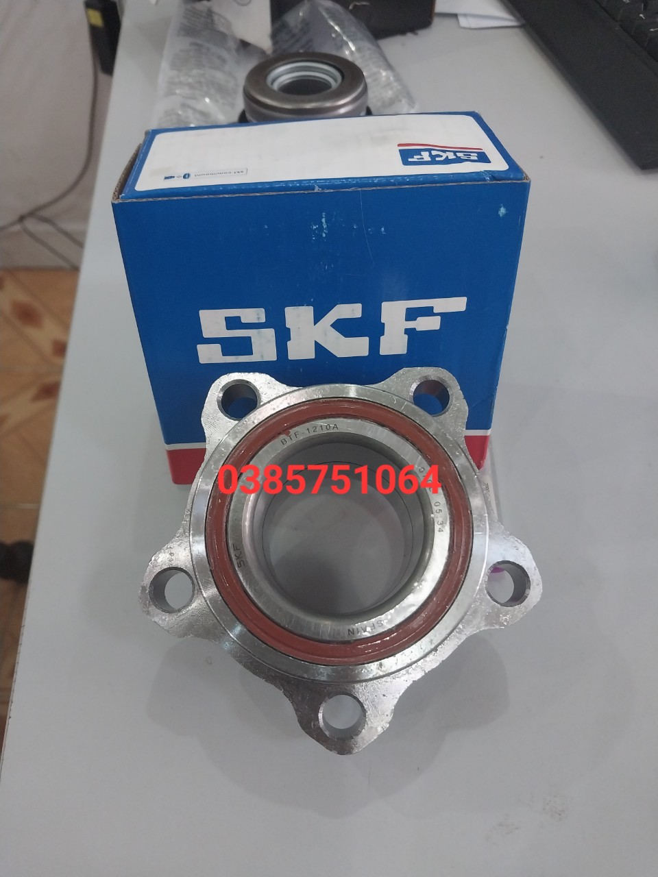 Vòng bi bạc đạn bánh trước xe ford transit 2003-2011 skf