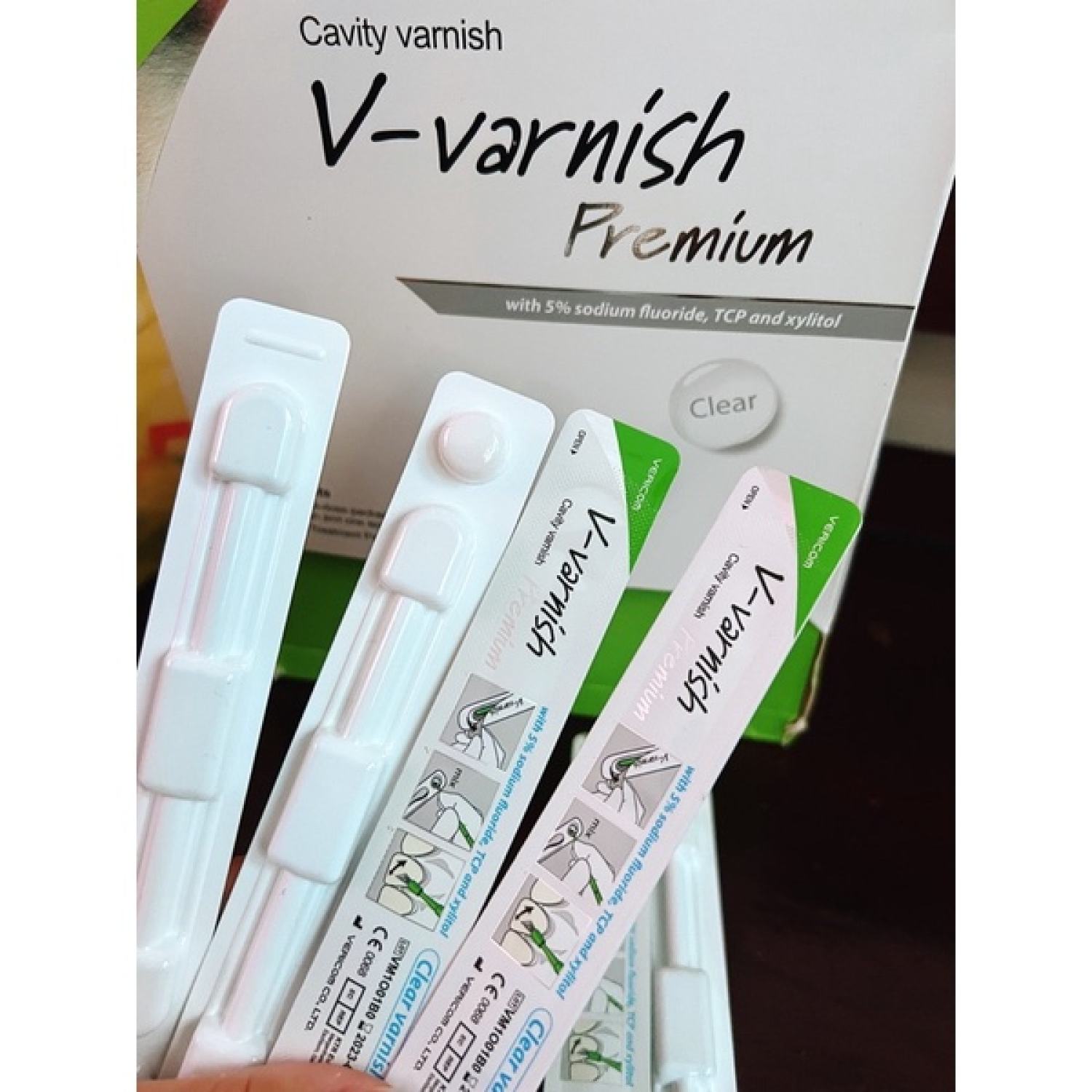Vecni Flour kem bôi ngừa sâu răng cho bé