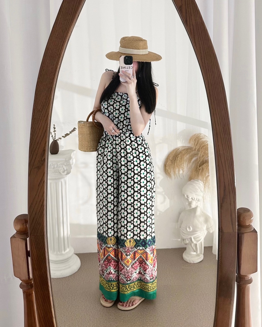 Jumpsuit 2 dây lụa họa tiết