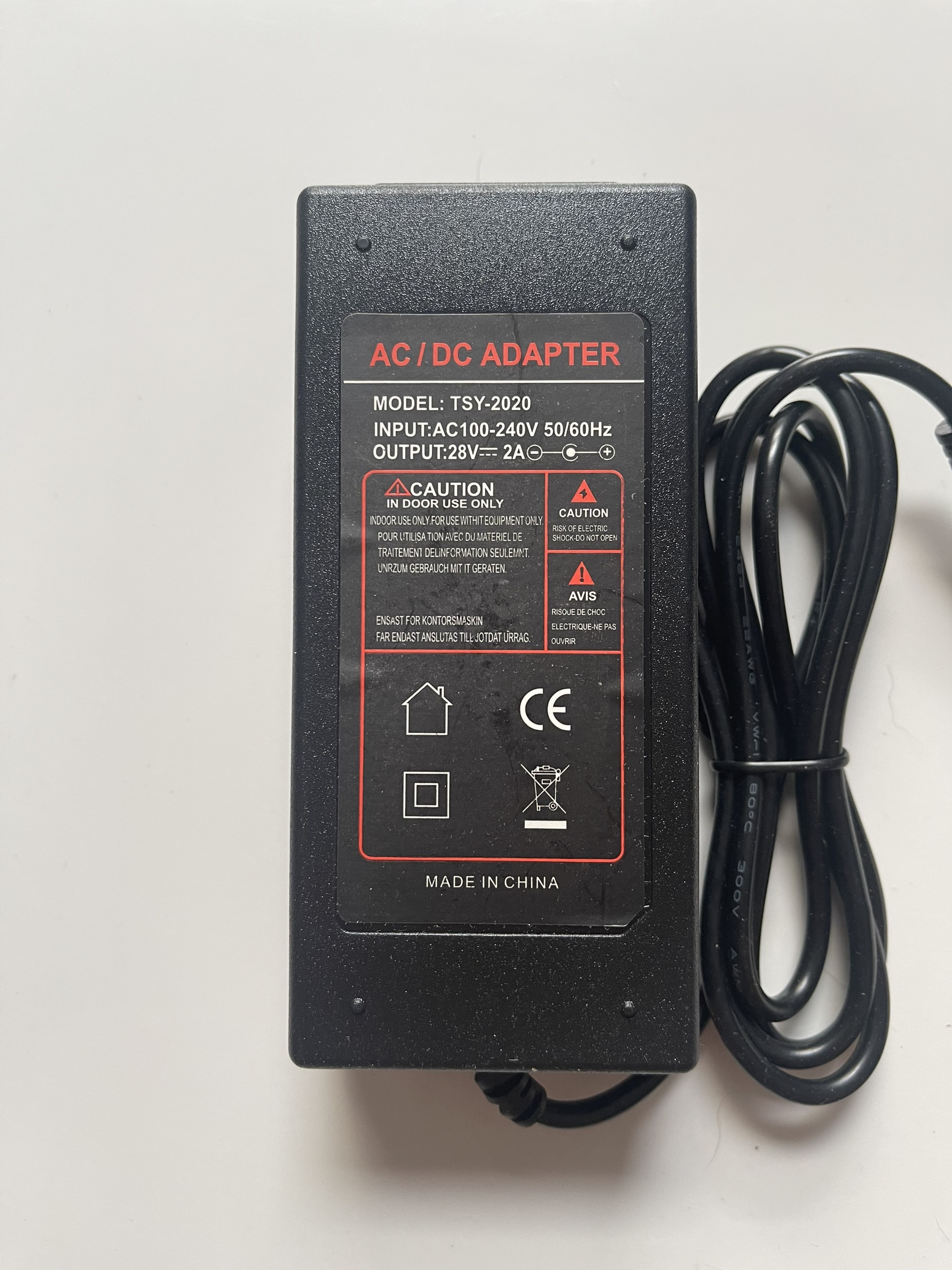 Adapter 28v-2a
