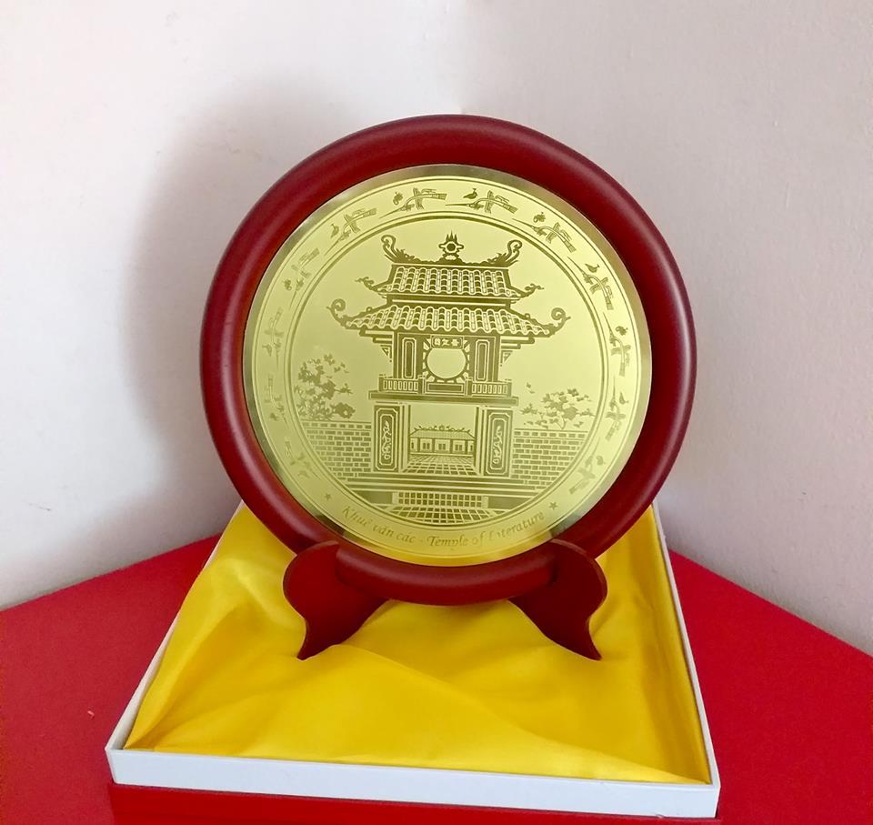 Quà tặng( sản phẩm ăn mòn )
