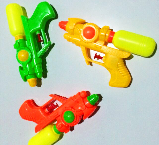 Đồ chơi phun nước cỡ nhỏ, đồ chơi cho bé, đồ chơi thông minh