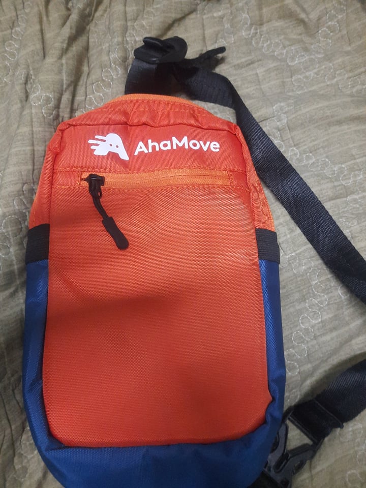 Túi chéo AHAMOVE quá xịn xò cả shop chỉ có 1 cái, ngàn năm có 1.