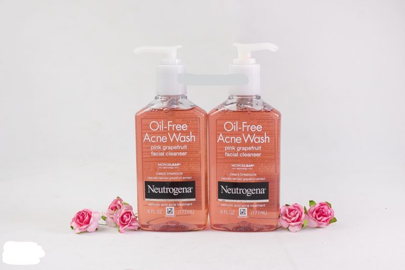 Sữa Rửa Mặt Neutrogena Oil-Free Acne Wash Pink Grapefruit 177ml (XẢ KHO)