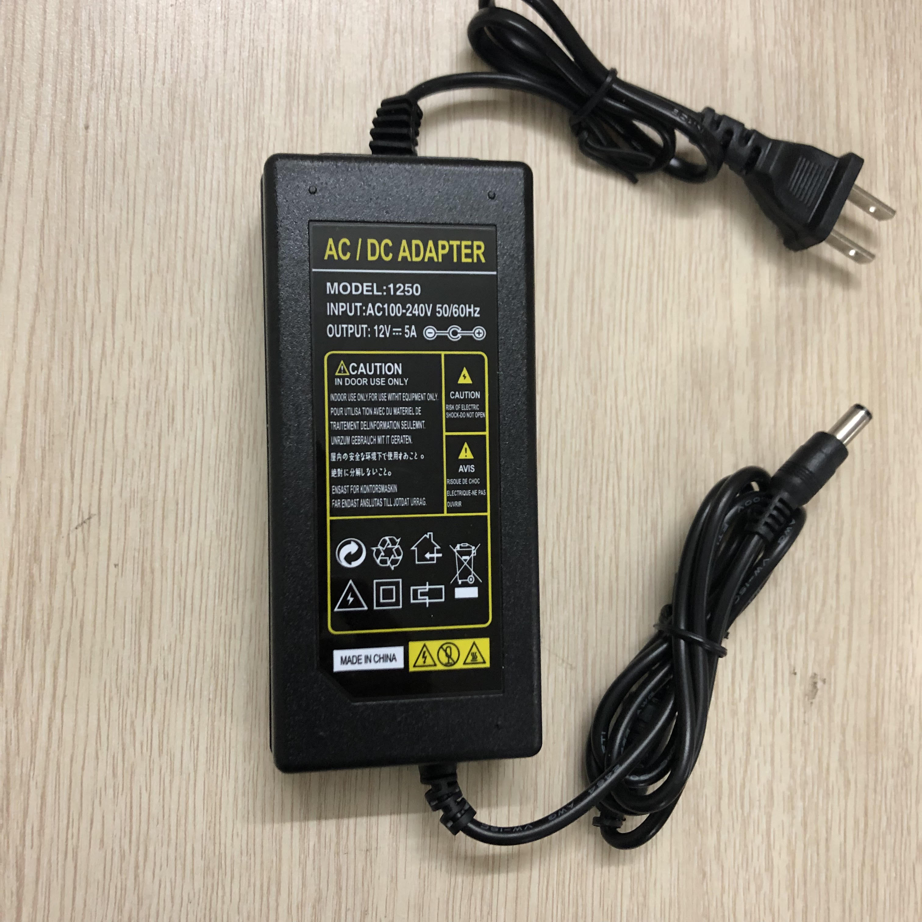 Nguồn led 12v 5a bộ đổi nguồn điện 220v sang 12v-5a - bộ adapter chuyển nguồn 12v 5a có đèn báo